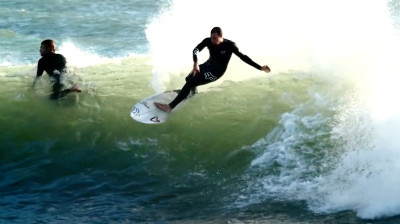 Moonshiners – Um filme de surf guiado pelo estilo e pela fluidez - Documentário