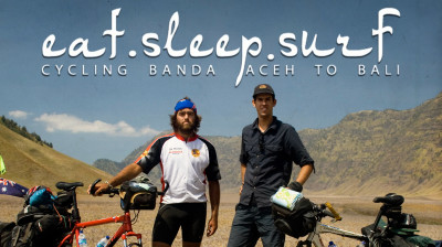 Eat.Sleep.Surf - Staffel 1 - Folge 2: Dylan Brayshaw und Rian Cope meistern die legendären Wellen von Nias und Mentawai – Dokumentarfilm