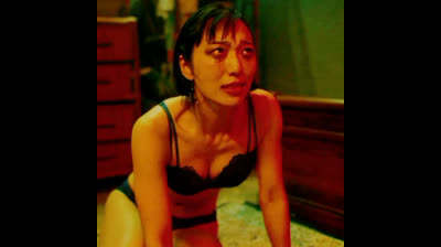 Geum Hannah begs her