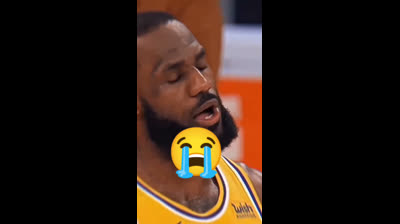 lloron james no sabe que hacer