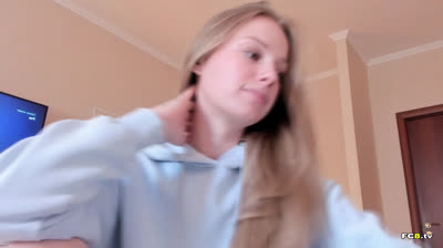 She’s not ignoring chat… she’s just marinating in the vibes