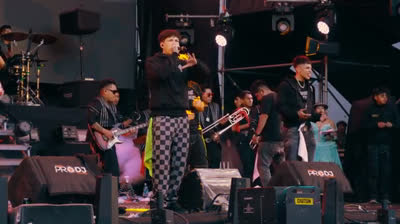 Turromantikos pobre corazón/piel/oye mujer/costumbres