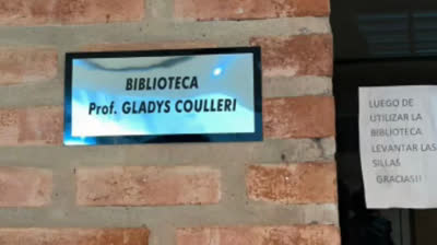 Impusieron el nombre de una docente recientemente fallecida a la biblioteca de la escuela secundaria N° 12